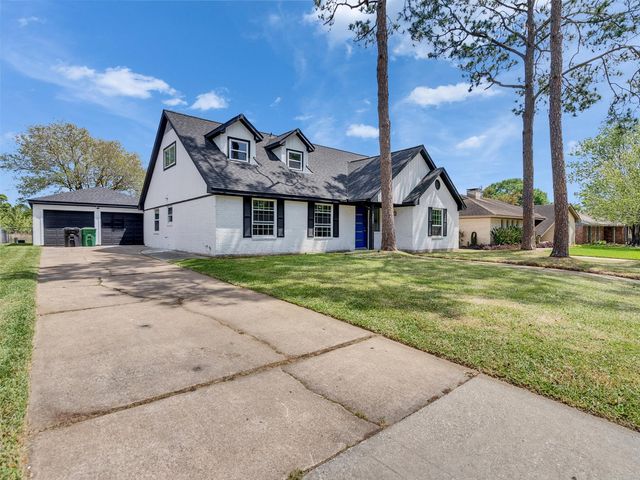 16007 Diana Lane, Houston, TX 77062