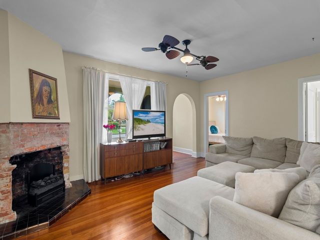 2237 10th Avenue, Vero Beach, FL 32960