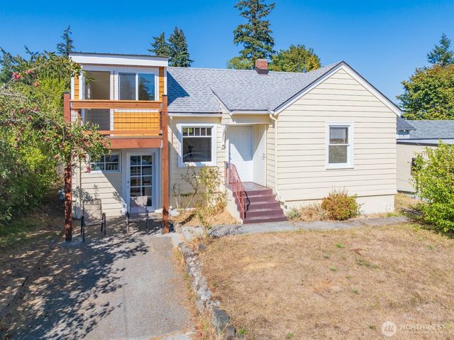 2710 15th Street, Bremerton, WA 98312
