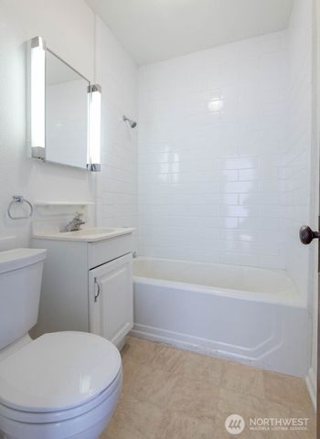 2710 15th Street, Bremerton, WA 98312