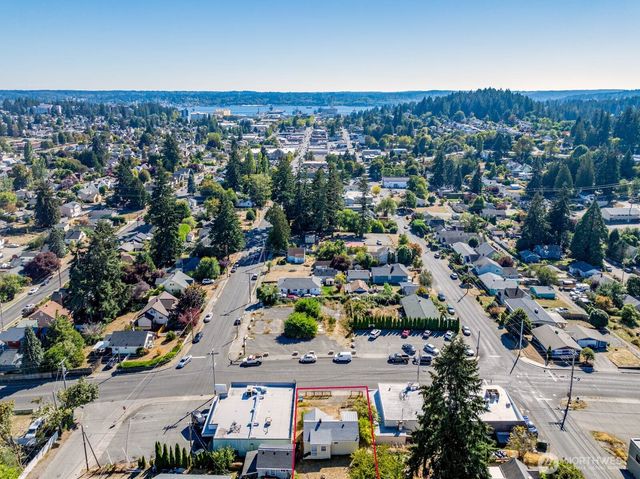2710 15th Street, Bremerton, WA 98312