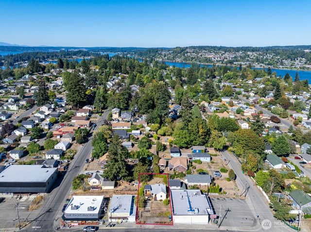 2710 15th Street, Bremerton, WA 98312