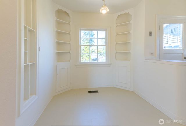 2710 15th Street, Bremerton, WA 98312