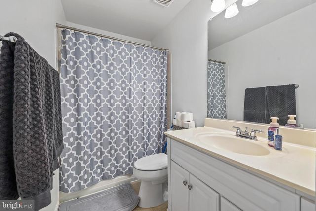 6428 WARREN POINT CT, Alexandria, VA 22315