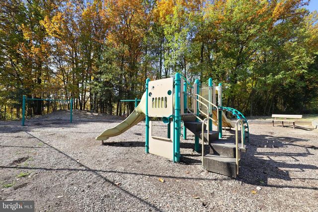 6428 WARREN POINT CT, Alexandria, VA 22315