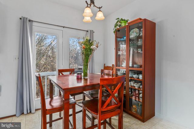 6428 WARREN POINT CT, Alexandria, VA 22315