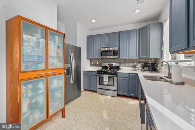 6428 WARREN POINT CT, Alexandria, VA 22315