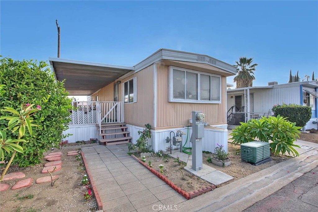 17333 Valley Boulevard 15E, Fontana, CA 92335 — photo 2