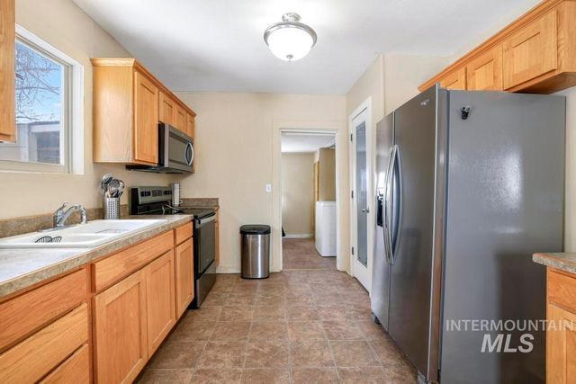 419 Van Buren Street, Twin Falls, ID 83301