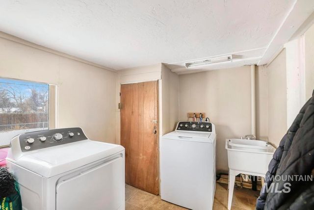 419 Van Buren Street, Twin Falls, ID 83301