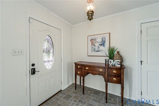11011 Lamore Dr, Disputanta, VA 23842