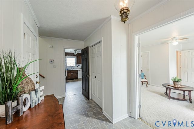 11011 Lamore Dr, Disputanta, VA 23842