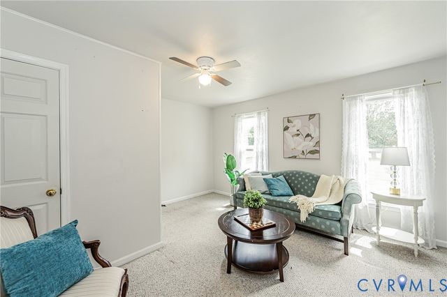 11011 Lamore Dr, Disputanta, VA 23842