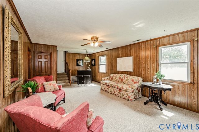 11011 Lamore Dr, Disputanta, VA 23842