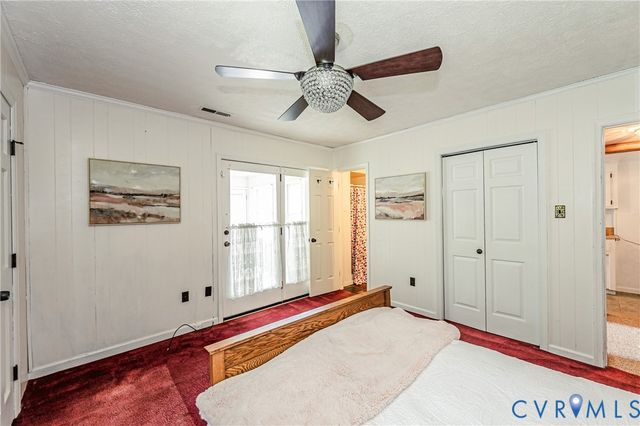 11011 Lamore Dr, Disputanta, VA 23842