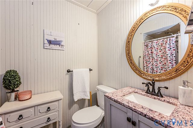 11011 Lamore Dr, Disputanta, VA 23842