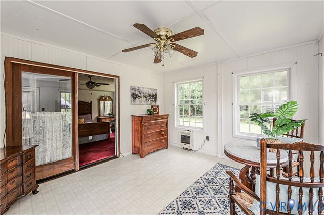 11011 Lamore Dr, Disputanta, VA 23842