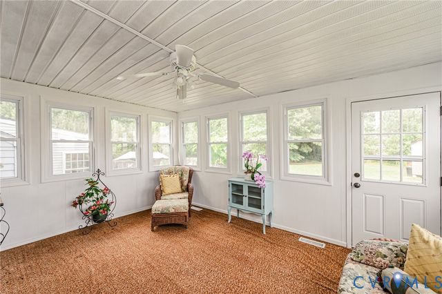 11011 Lamore Dr, Disputanta, VA 23842