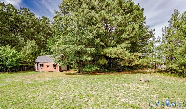 11011 Lamore Dr, Disputanta, VA 23842