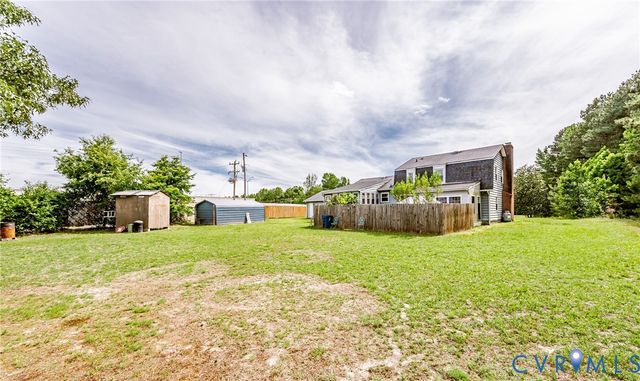 11011 Lamore Dr, Disputanta, VA 23842