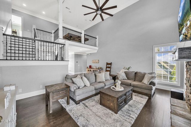 301 Sunset Ridge Court, Johnson City, TN 37615