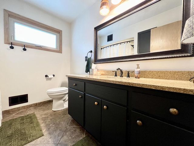 2545 S 66th STREET, Milwaukee, WI 53219