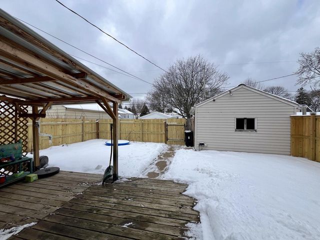 2545 S 66th STREET, Milwaukee, WI 53219