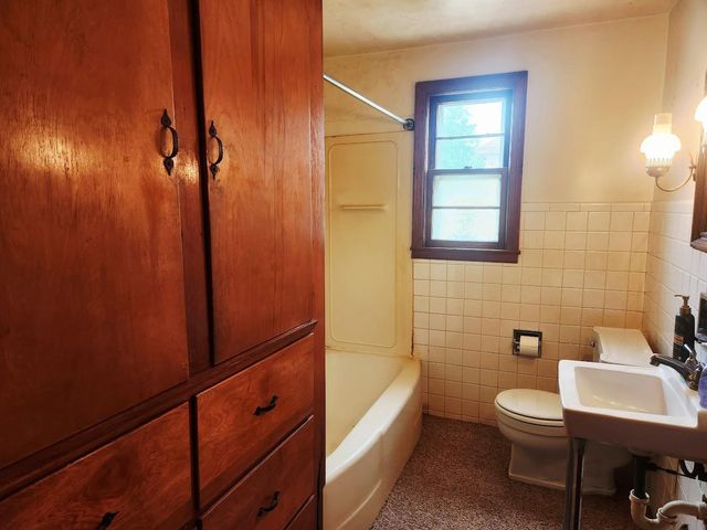 228 SUPERIOR STREET, Fond Du Lac, WI 54935