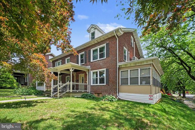 438 OAK TC, Reading, PA 19611