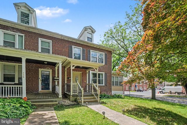438 OAK TC, Reading, PA 19611