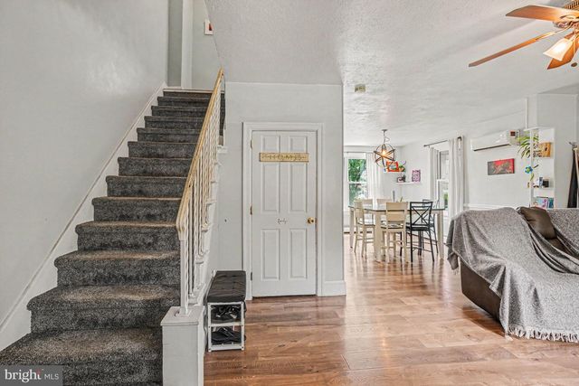 438 OAK TC, Reading, PA 19611