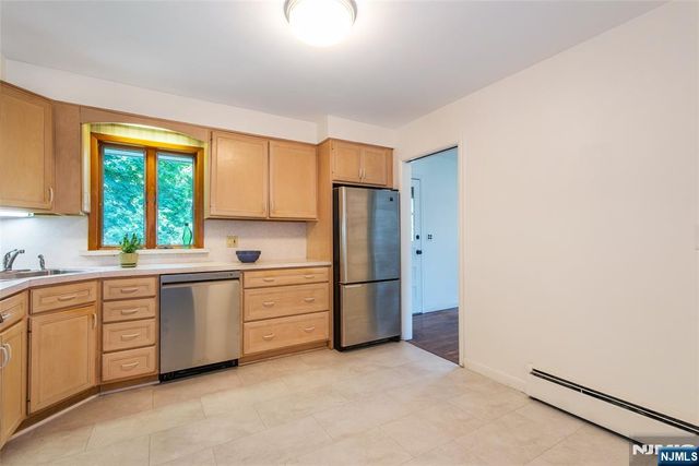 107 Highland Avenue, Bergenfield, NJ 07621