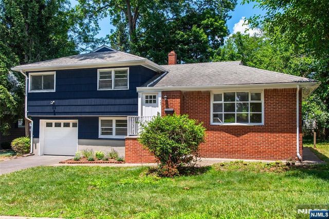 107 Highland Avenue, Bergenfield, NJ 07621