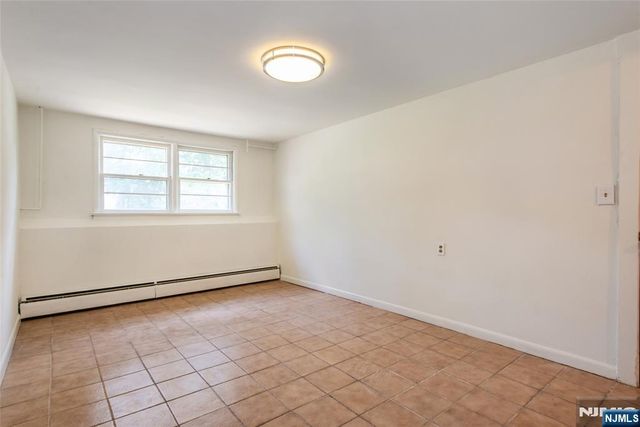 107 Highland Avenue, Bergenfield, NJ 07621