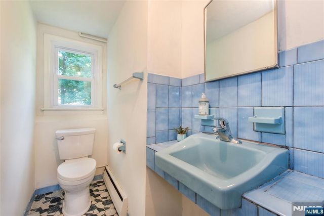 107 Highland Avenue, Bergenfield, NJ 07621