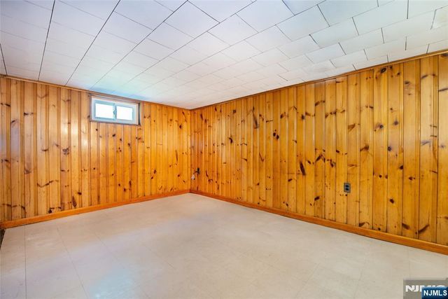 107 Highland Avenue, Bergenfield, NJ 07621