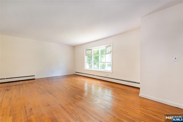 107 Highland Avenue, Bergenfield, NJ 07621