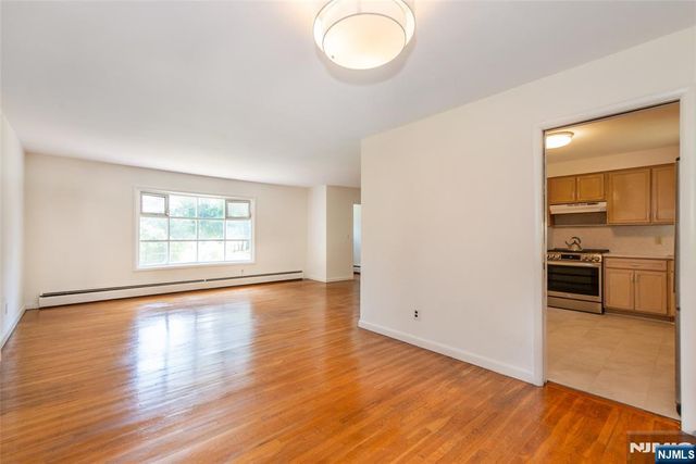 107 Highland Avenue, Bergenfield, NJ 07621