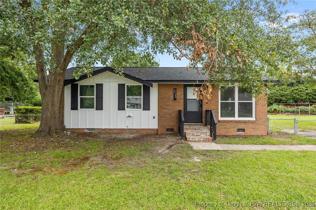 2720 Edwards Avenue, Spring Lake, NC 28390