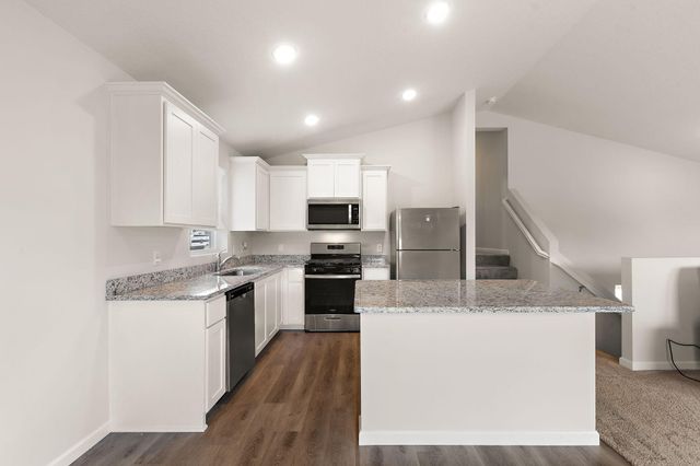 18762 Grant Street NW, Elk River, MN 55330