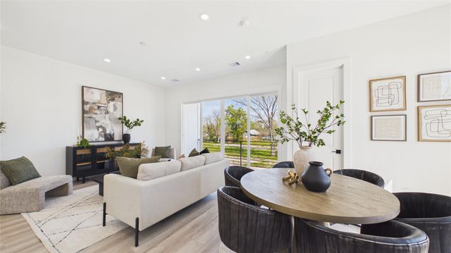 2421 Harrington Street, Houston, TX 77026