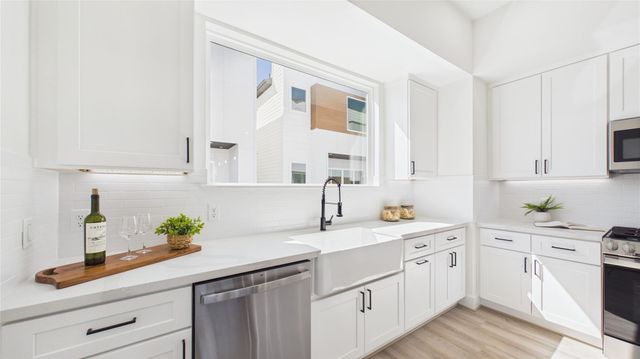 2421 Harrington Street, Houston, TX 77026
