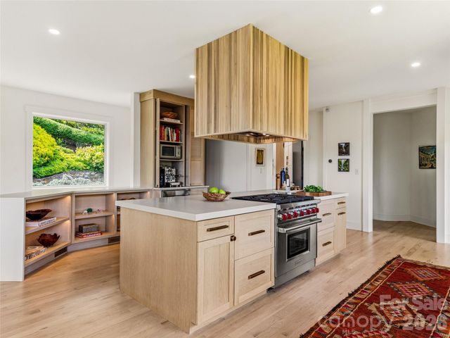 47 Garland Drive, Asheville, NC 28804