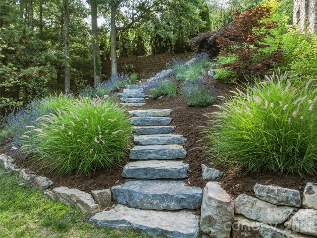 47 Garland Drive, Asheville, NC 28804