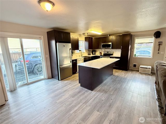 812 Ferry Street, Wenatchee, WA 98801