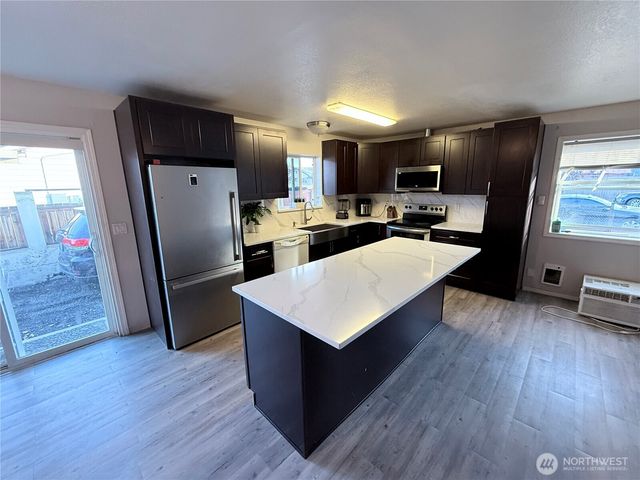 812 Ferry Street, Wenatchee, WA 98801