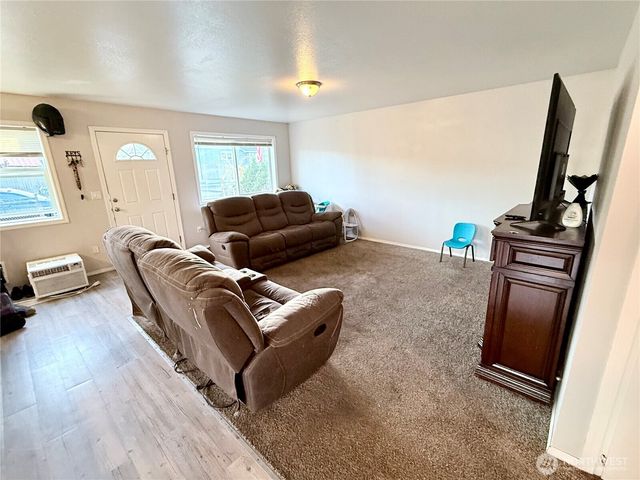 812 Ferry Street, Wenatchee, WA 98801