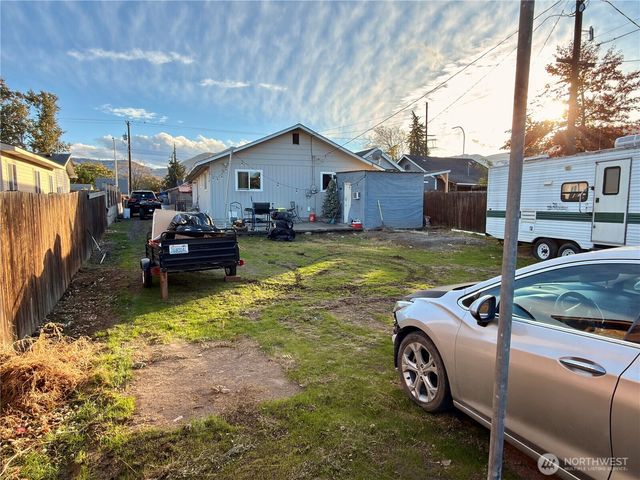 812 Ferry Street, Wenatchee, WA 98801