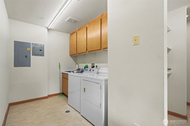48513 144th Avenue E, Eatonville, WA 98328