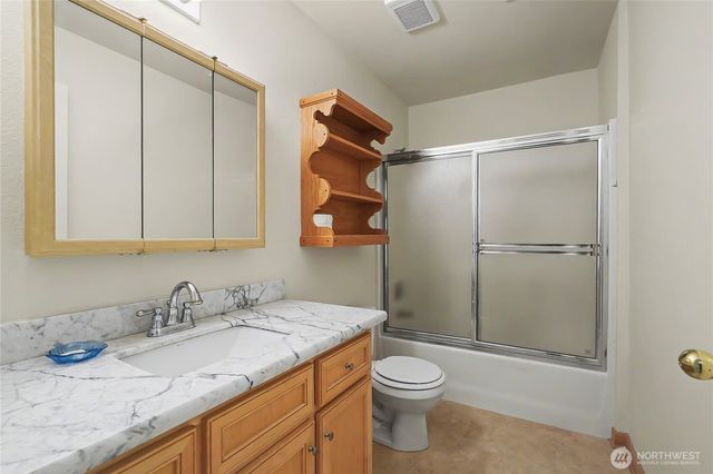 48513 144th Avenue E, Eatonville, WA 98328